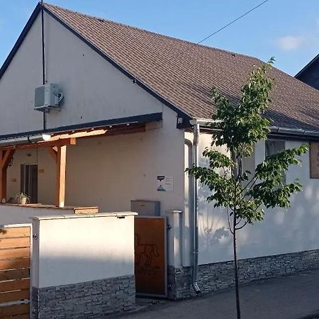 Servus Vendeghaz Lengyeltoti Exterior photo